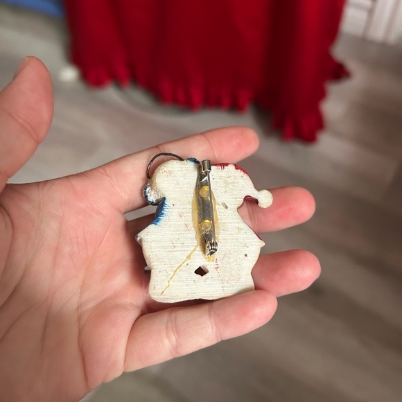 5/$25 Festive Snowman Couple Figurine brooch ☃️ - Picture 7 of 8